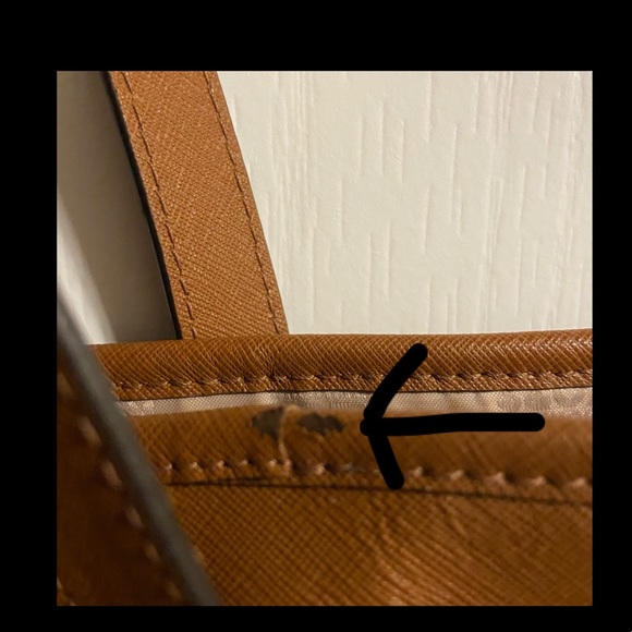 Michael Kors Handbag and Wallet Set - Picture 7 of 9